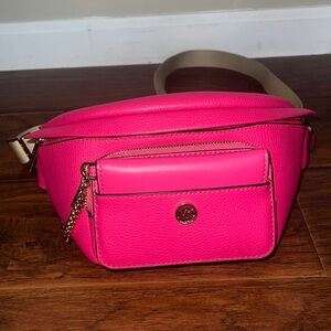 NWOT MICHAEL KORS FANNY PACK